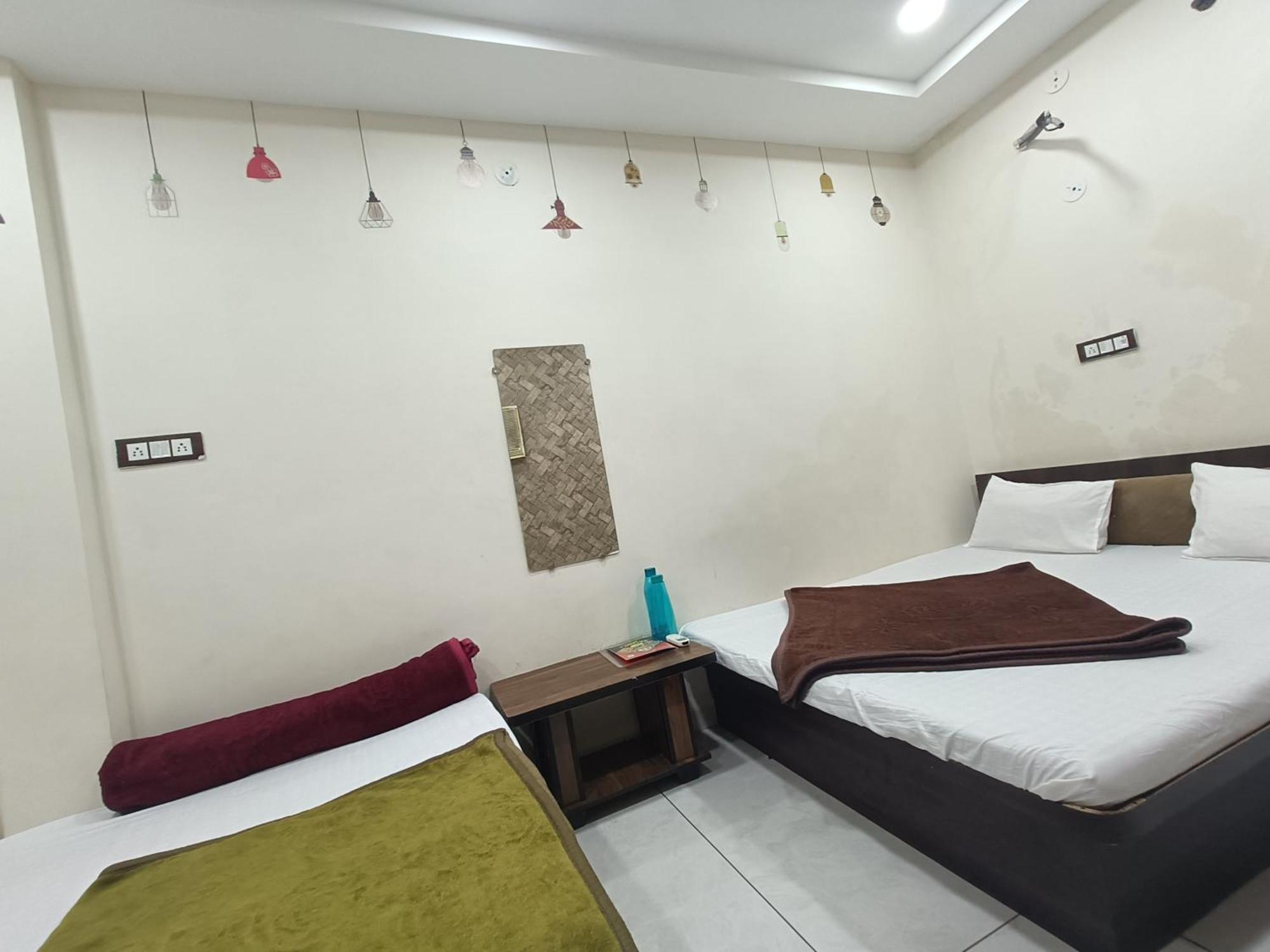 Fabhotel Shipra 우자인 외부 사진