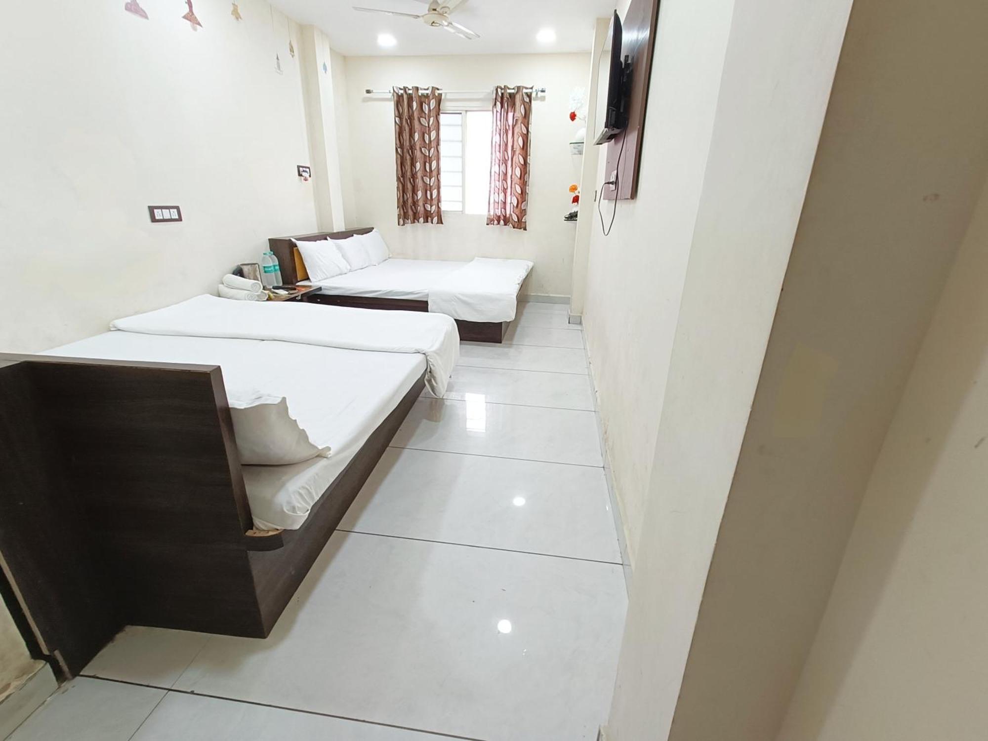 Fabhotel Shipra 우자인 외부 사진