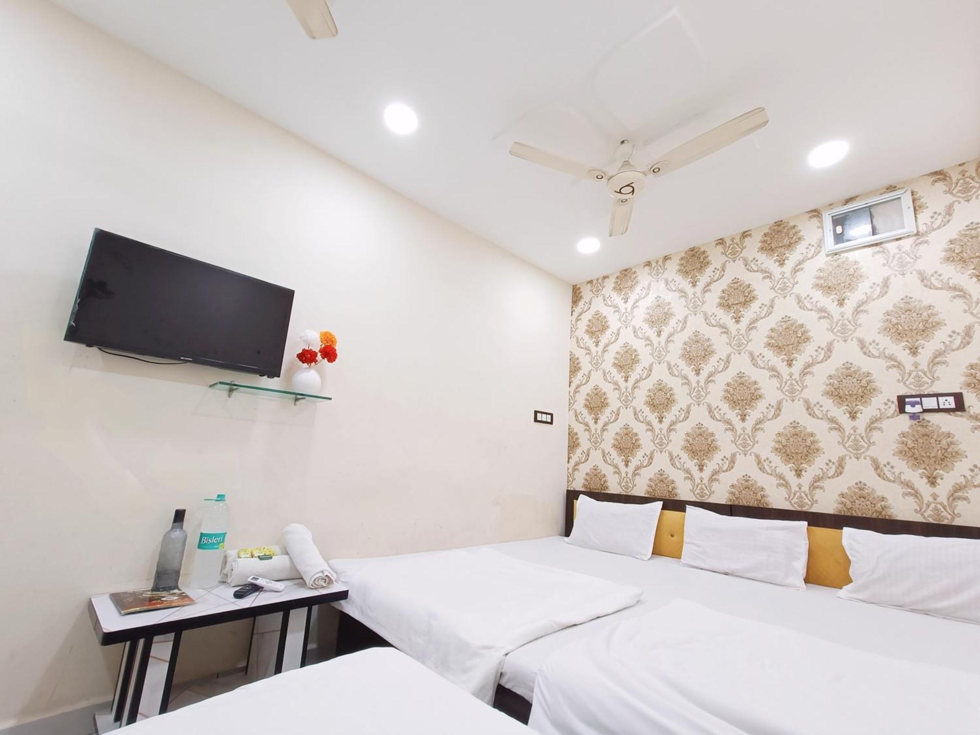 Fabhotel Shipra 우자인 외부 사진