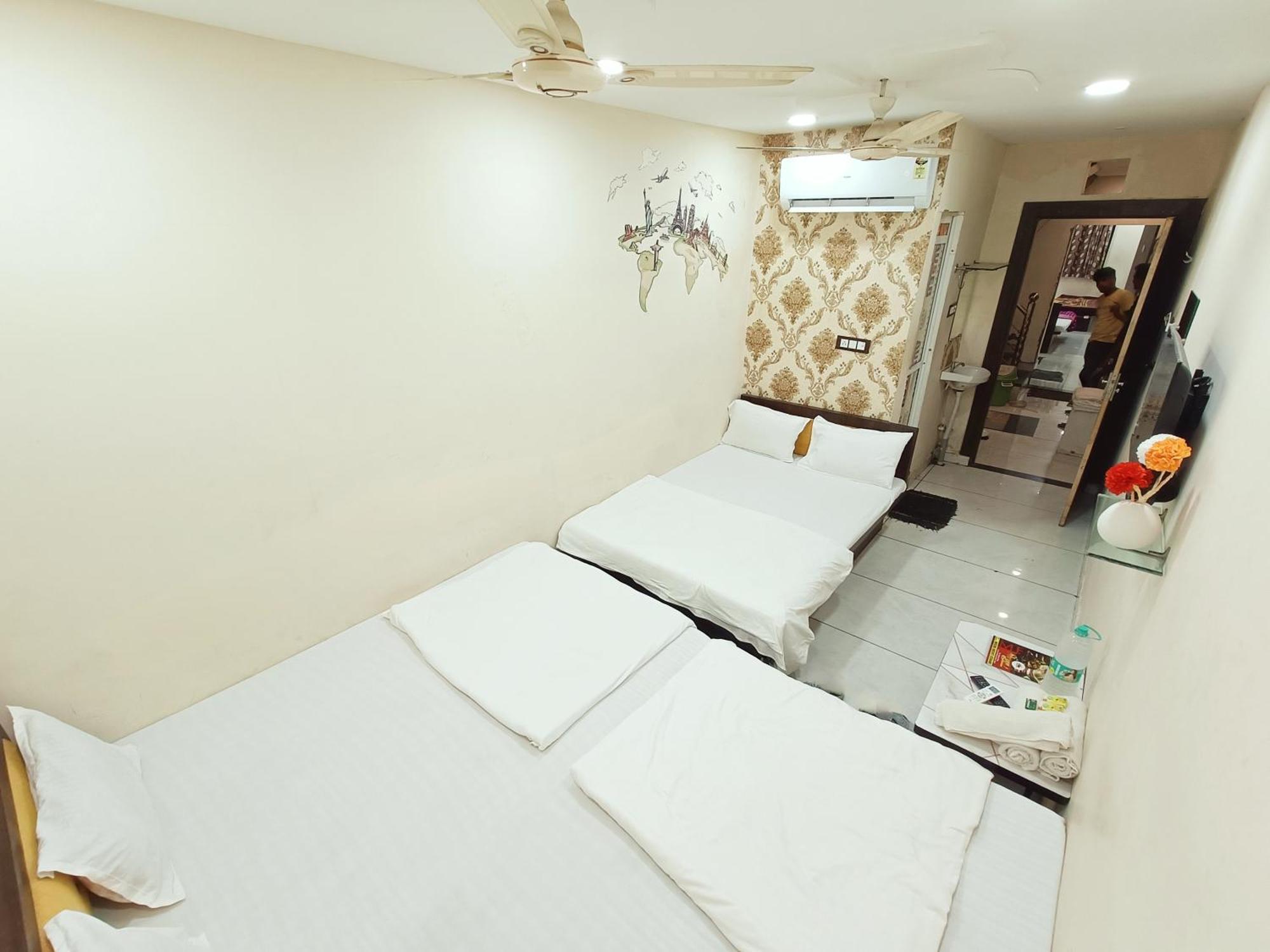 Fabhotel Shipra 우자인 외부 사진