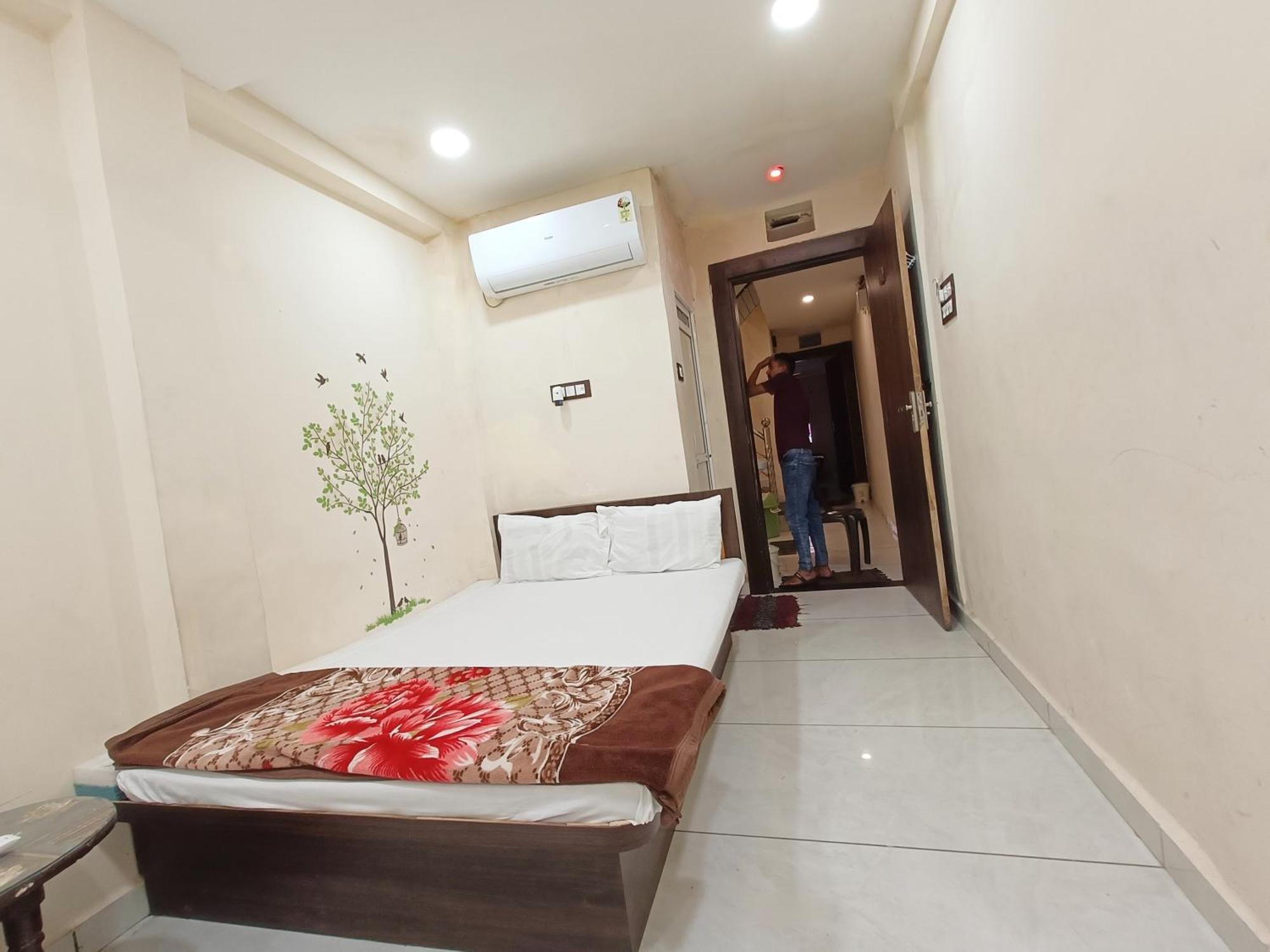 Fabhotel Shipra 우자인 외부 사진
